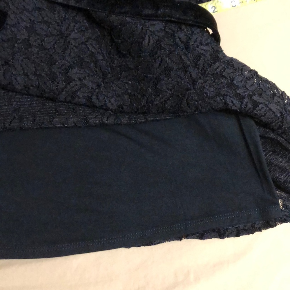 Motherhood Maternity Black lace top. L velvet belt - Picture 12 of 12